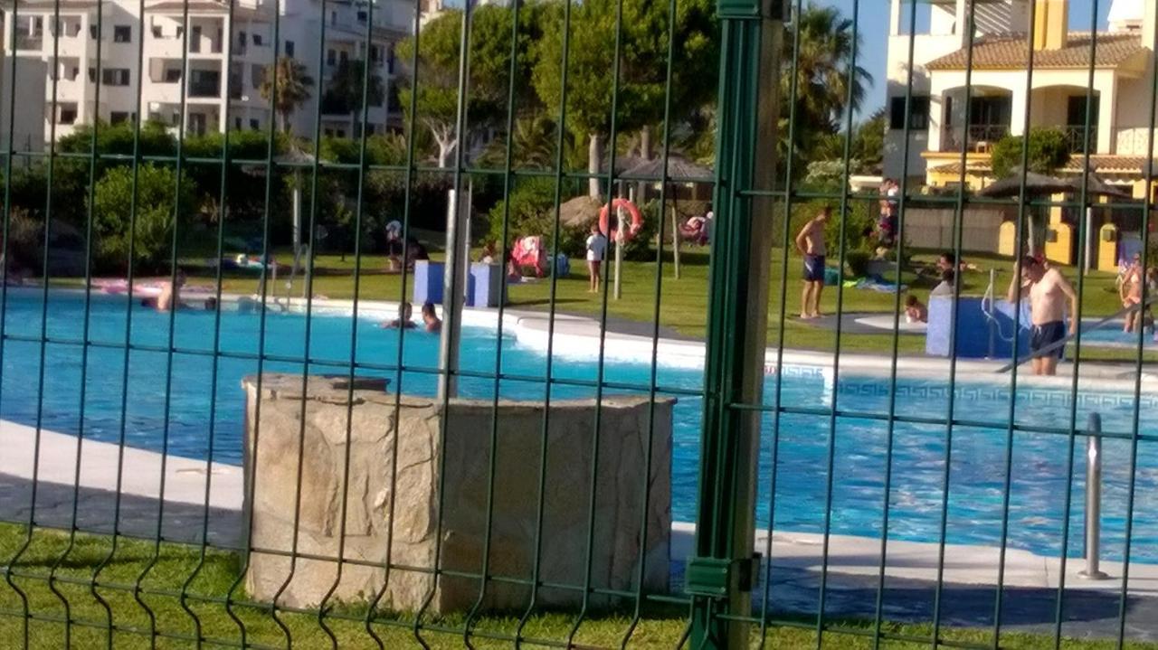 Atlanterra Bajo. Salida Directa. Urbanizacion De Lujo. Piscinas Canchas Padel. Wifi Y A/A 자하라드로아튠스 외부 사진